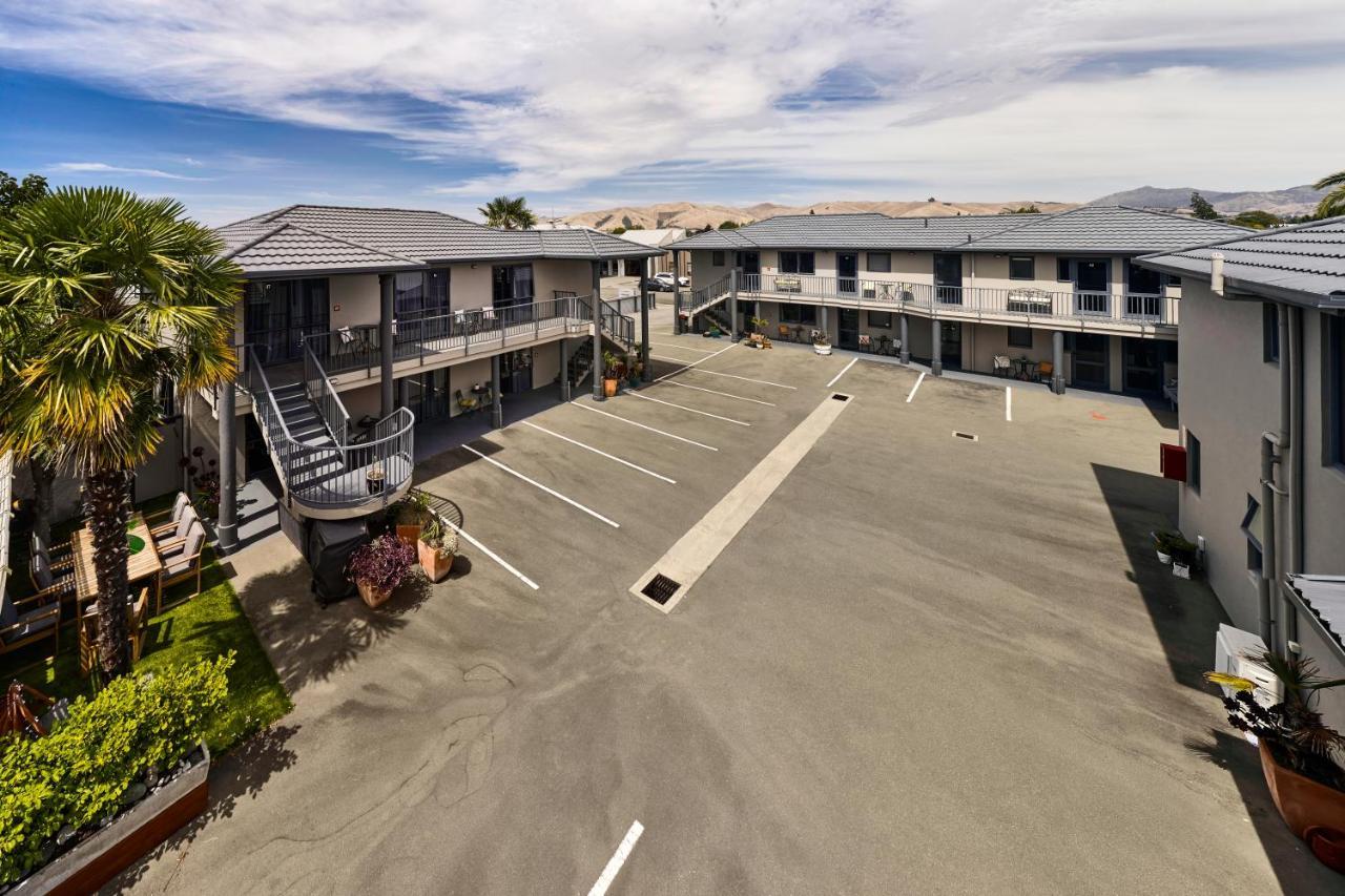 Blenheim Palms Motel Extérieur photo