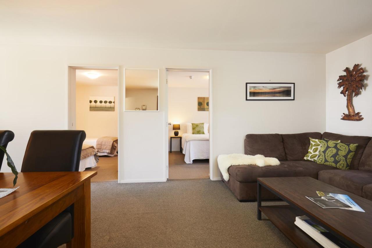 Blenheim Palms Motel Extérieur photo