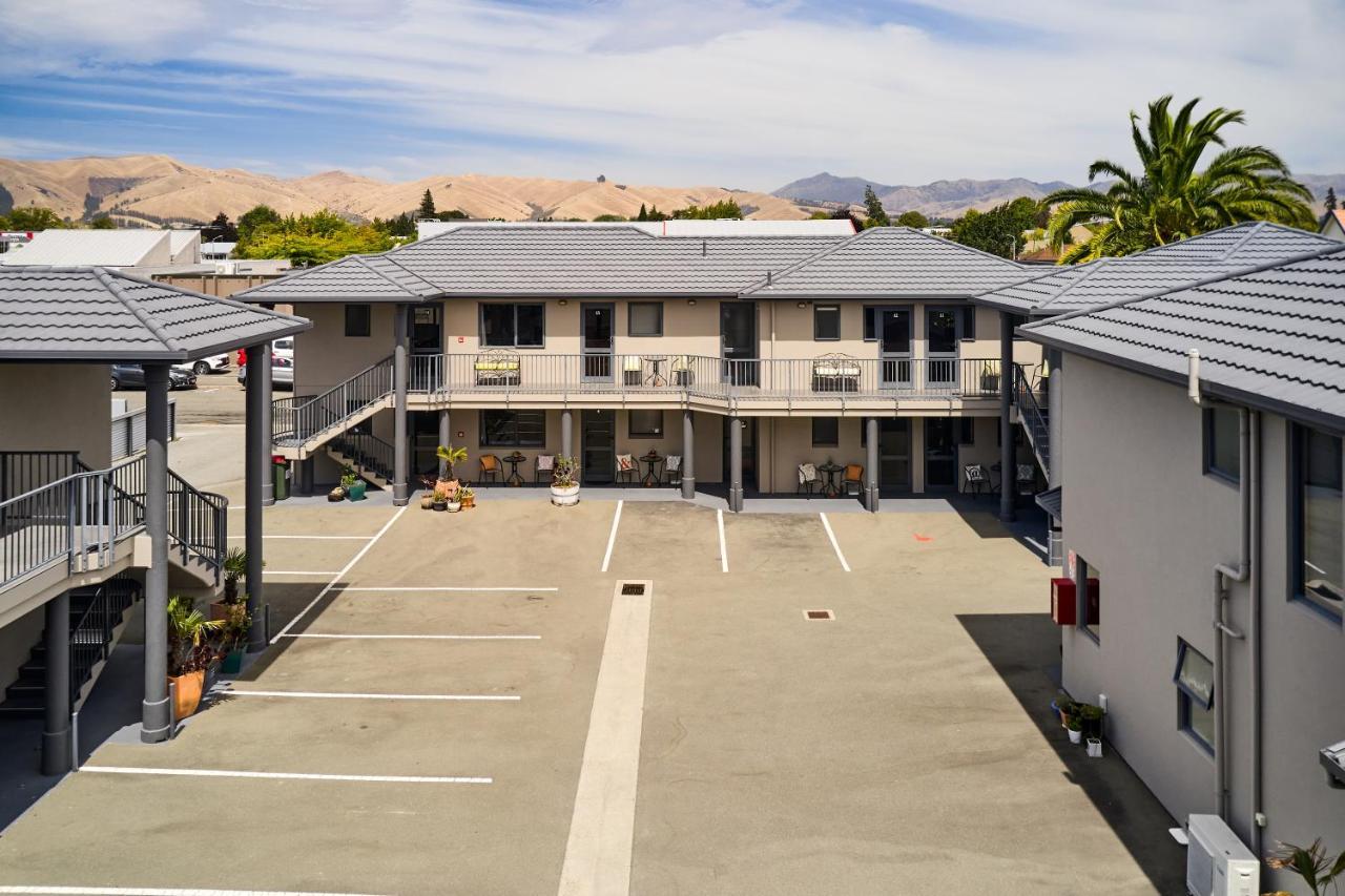 Blenheim Palms Motel Extérieur photo