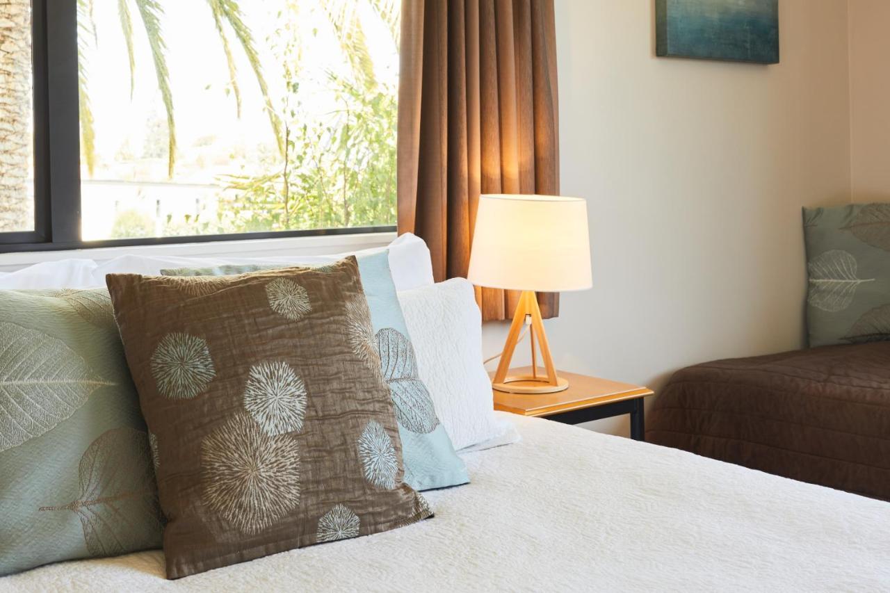 Blenheim Palms Motel Extérieur photo