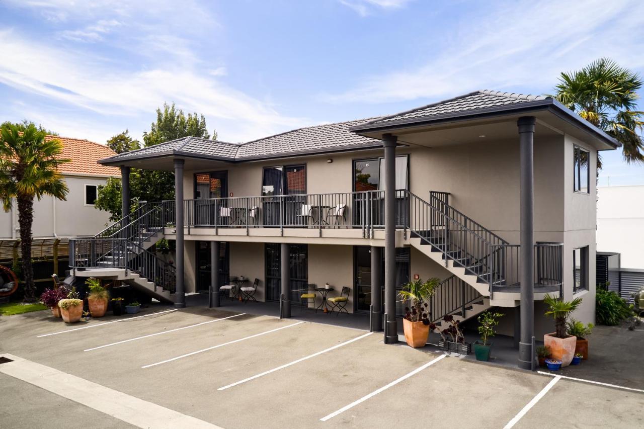 Blenheim Palms Motel Extérieur photo